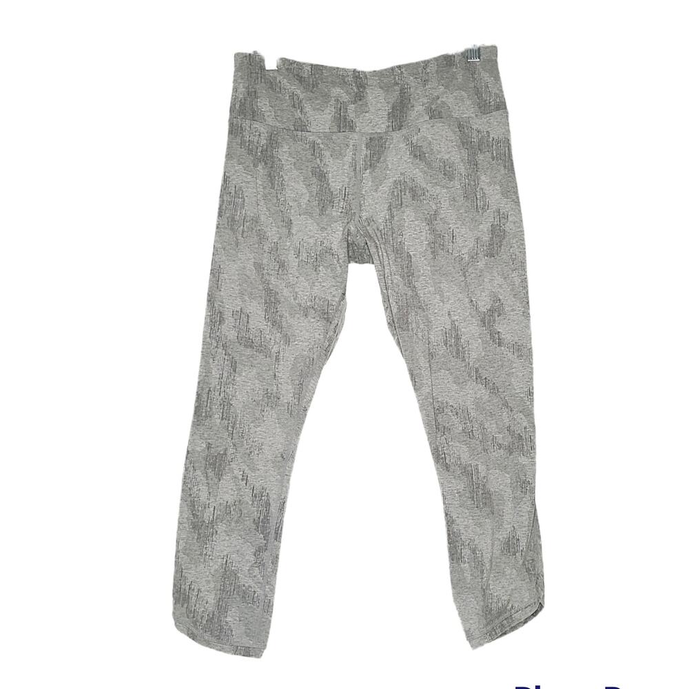 Athleta gray be present capri  SZ L